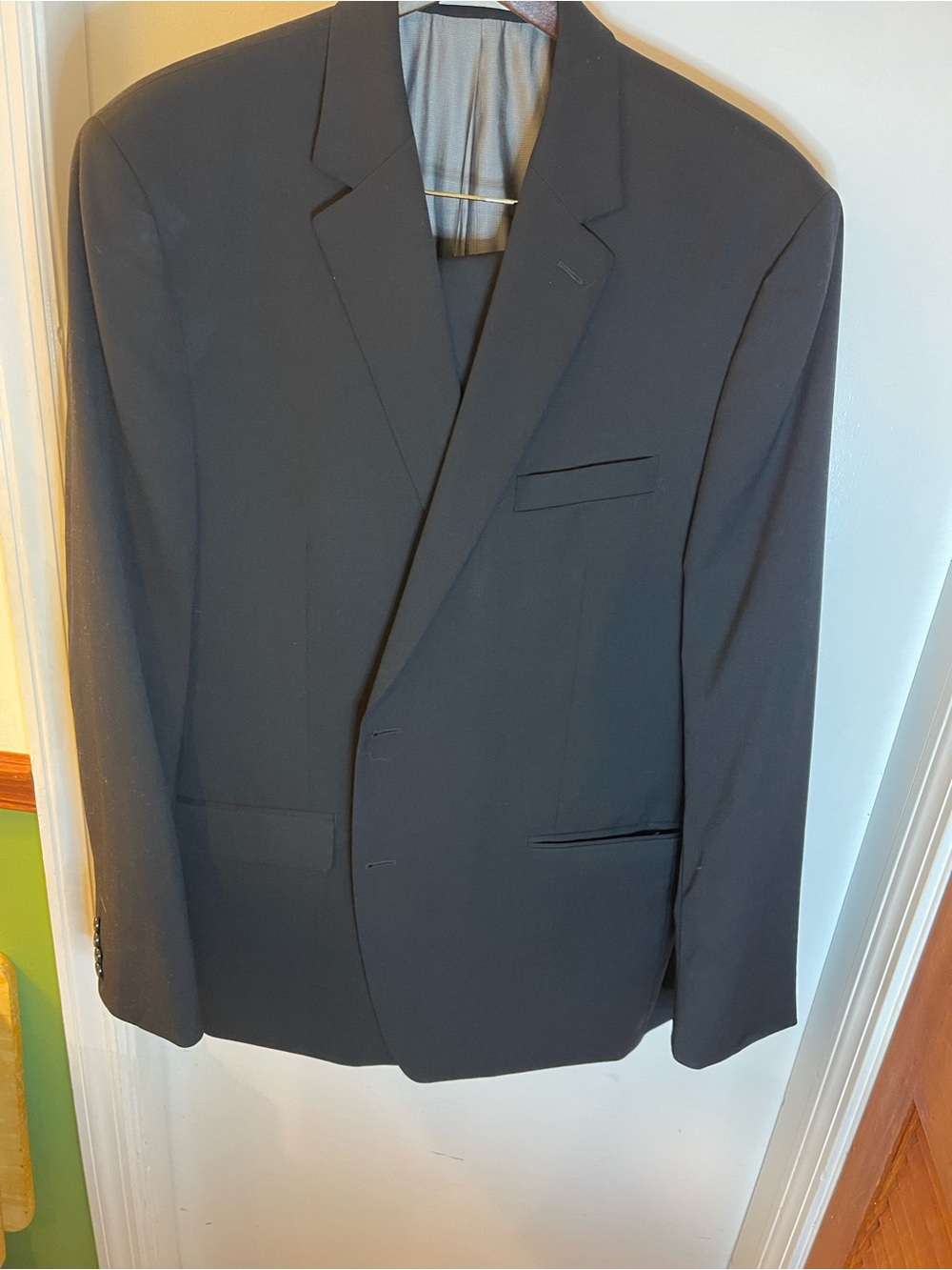 Joseph Abboud Men's Black Two-Button Wool Suit 46L